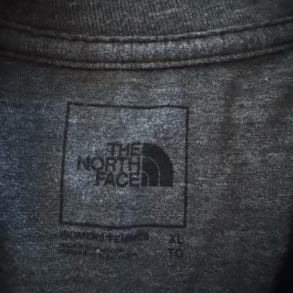The North Face Graphic  T Shirt Women’s  XL - Picture 3 of 4
